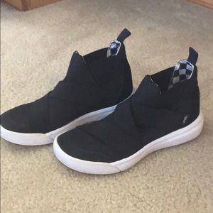 Vans women’s size 10, ultra cush lite